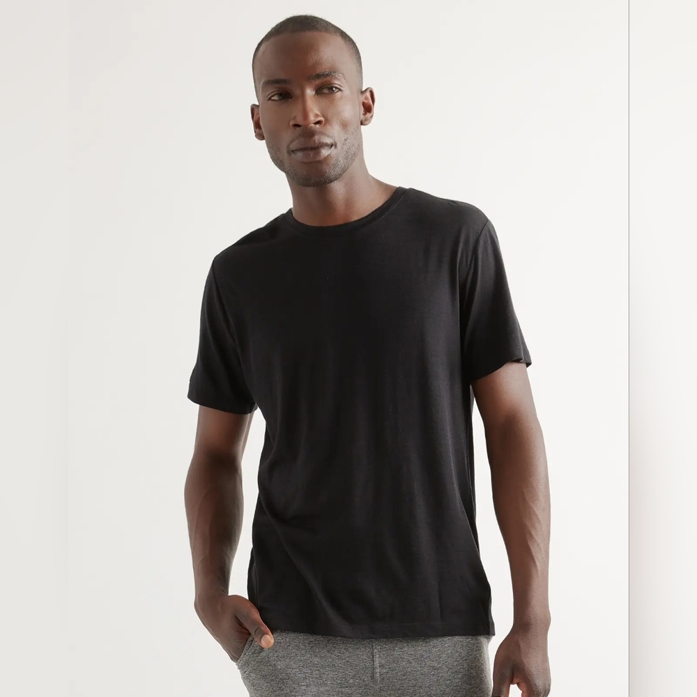 Quince 100% Merino Wool All-Season Short Sleeve Base Layer Tee Black XXL